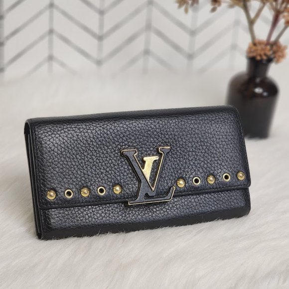 Louis Vuitton Taurillon Capucines Wallet – Authentic Luxury Wallet - Picture 3 of 13